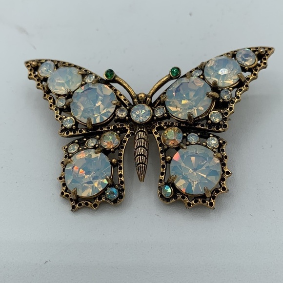 Vintage Rhinestone Butterfly Brooch 2.5” across endless sparkle! - Picture 3 of 4